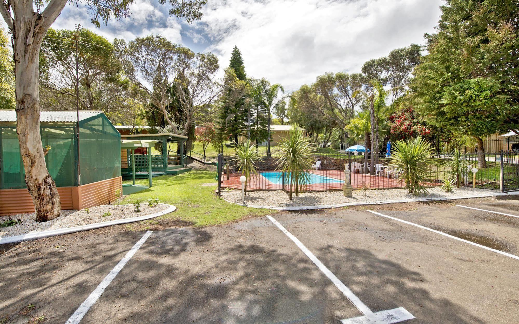 Acclaim Pine Grove Holiday Park Esperance Exterior foto